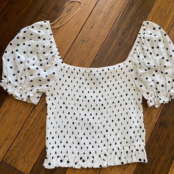 Polka dot Puff Sleeve Top - Picture 1 of 2